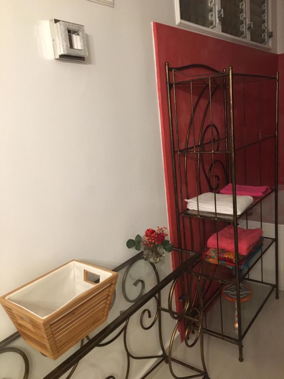 La Mariposa Bed & Breakfast Льо Робер Екстериор снимка